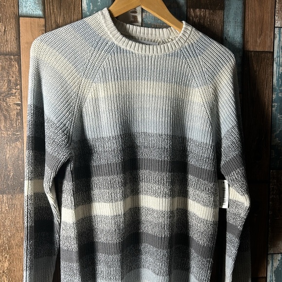 Amazon Essentials XS knit sweater - Picture 2 of 14